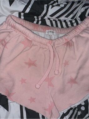 pop Pink Star-Print Shorts